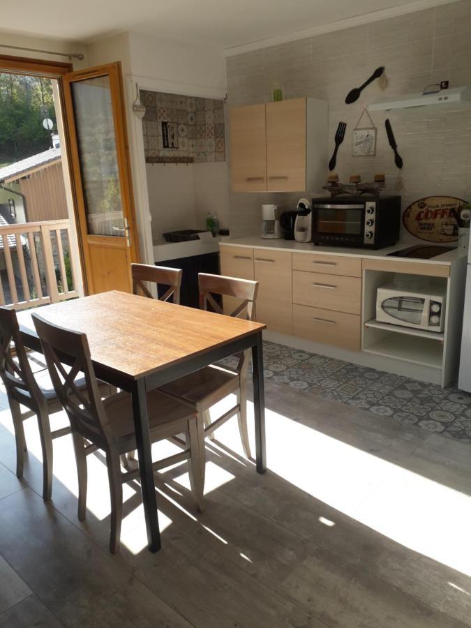 Enclos Savoyard Appartement Meuble 1Chambre 1 Canape Lits 3Personnes Grand-Aigueblanche Exterior photo