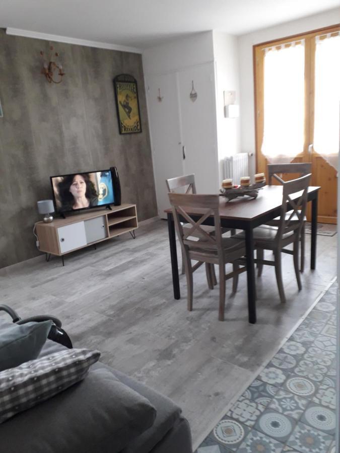 Enclos Savoyard Appartement Meuble 1Chambre 1 Canape Lits 3Personnes Grand-Aigueblanche Exterior photo